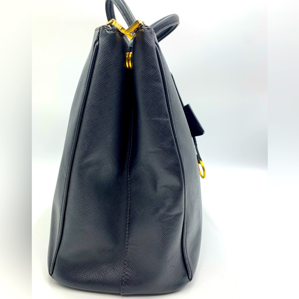 Auth Prada Black Saffiano Leather Galleria Executive Tote Bag Preloved - Picture 10 of 16